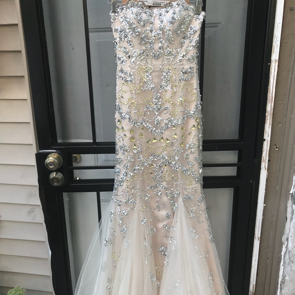 JOVANI PROM DRESS